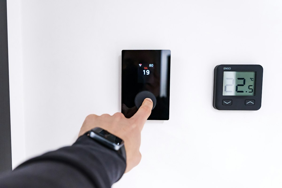 thermostat photo